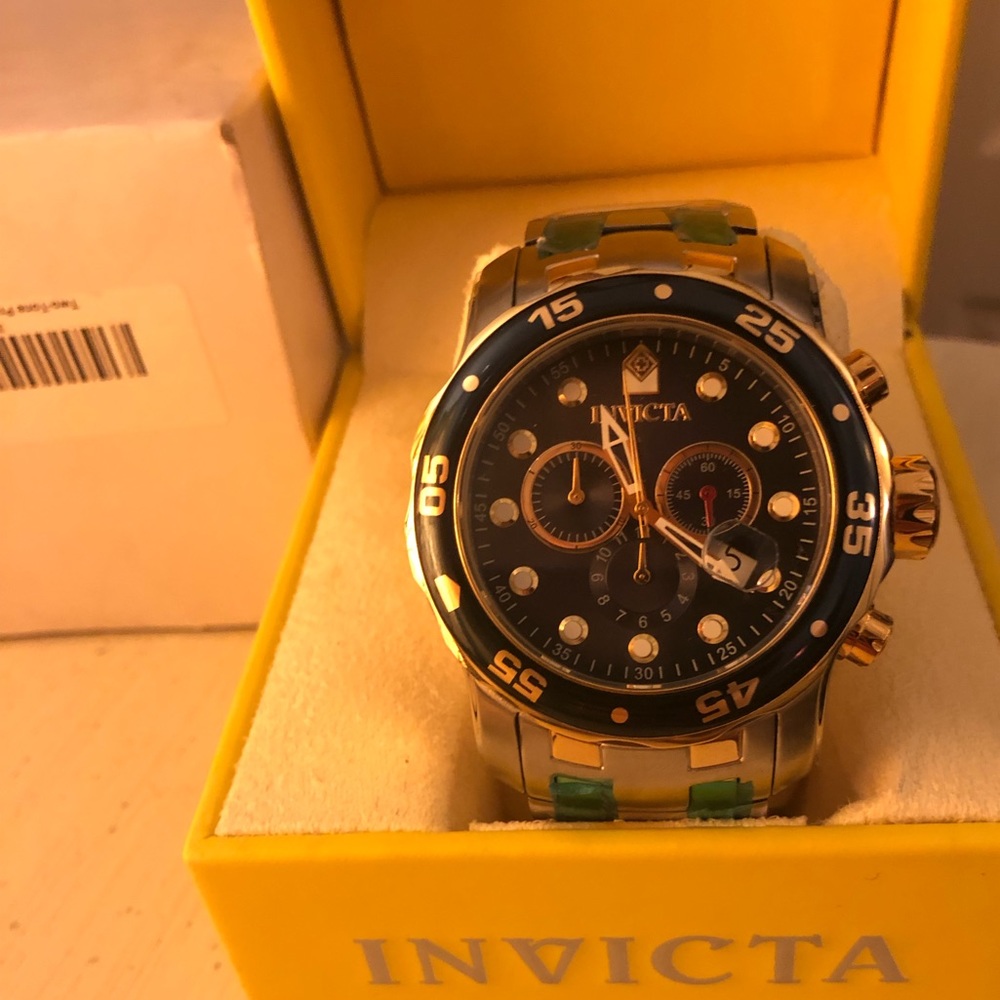 Invicta divers watch New with tags and plastic
